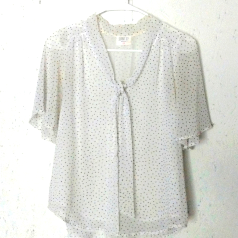 Sienna Sky Flowy Top Short Sleeve Polka Dots Ties Size XS